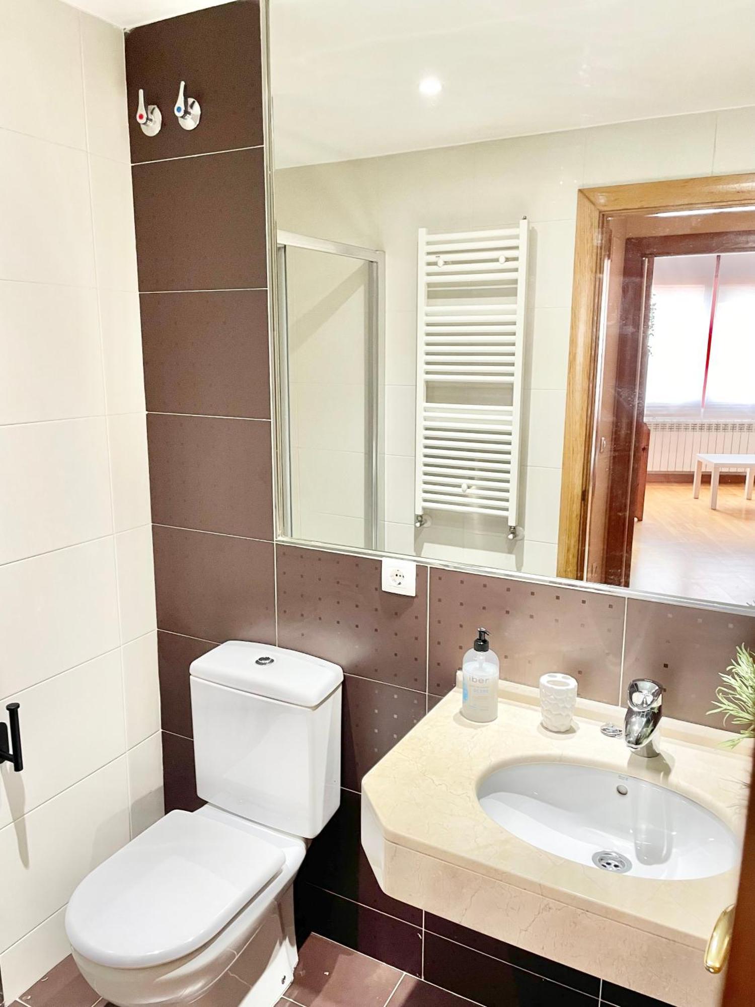 Apartamento El Carbayu Con Garaje Privado *