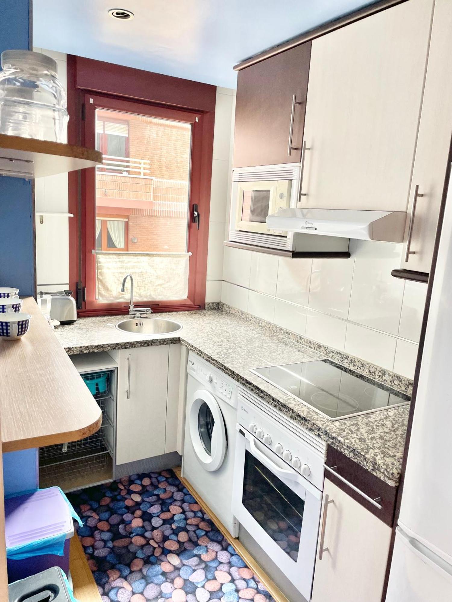 El Carbayu Con Garaje Privado Apartamento