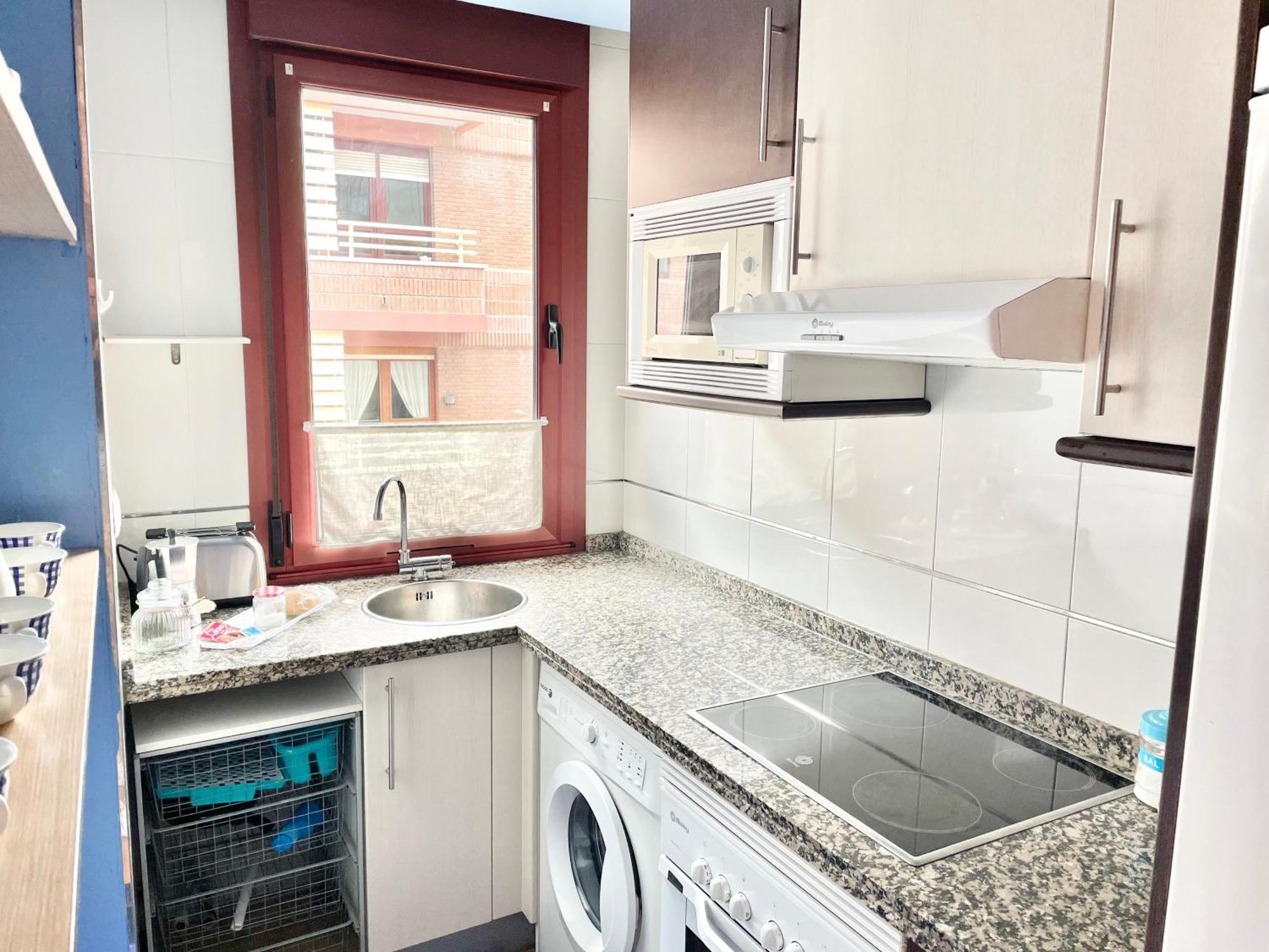 El Carbayu Con Garaje Privado Apartamento