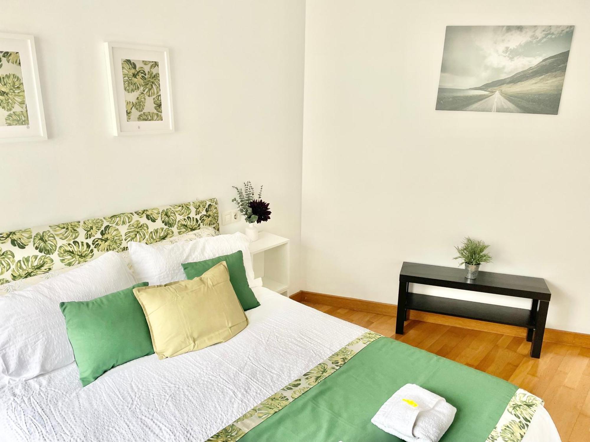 El Carbayu Con Garaje Privado Apartamento
